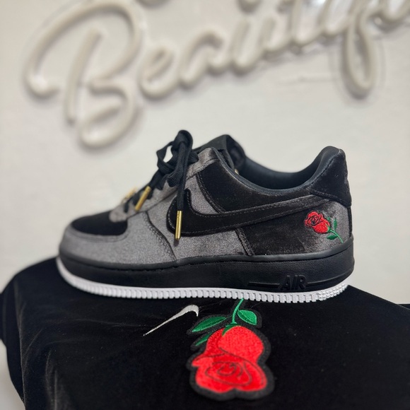 Nike Air Black and Gray Sneakers with Red Rose Detail - Picture 1 of 3